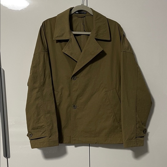 ZARA NWOT Men's Khaki Cropped Trench coat, Size XL - Picture 6 of 13